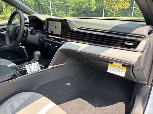 Used 2026 Toyota Camry SE w/ Convenience Package FWD image 26