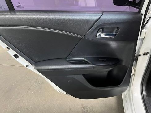 Used 2016 Honda Accord Sport image 16