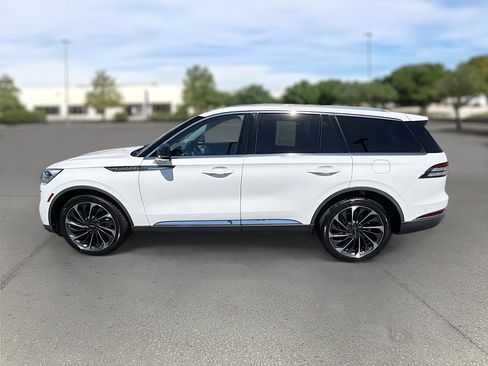 Certified 2020 Lincoln Aviator Reserve w/ Equipment Group 202A image 4