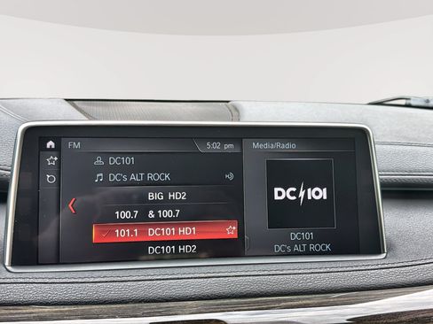 Used 2019 BMW X6 xDrive50i w/ M Sport Package AWD/4WD image 12