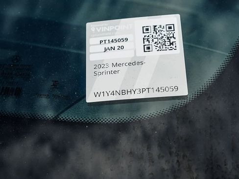 Used 2023 Mercedes-Benz Sprinter 2500 image 29