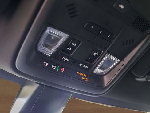 Used 2023 Cadillac XT5 Premium Luxury w/ Technology Package image 28