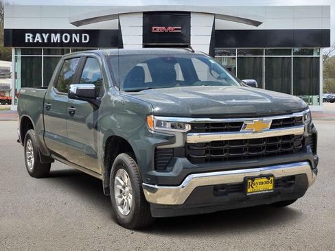 Used 2025 Chevrolet Silverado 1500 LT AWD/4WD image 1