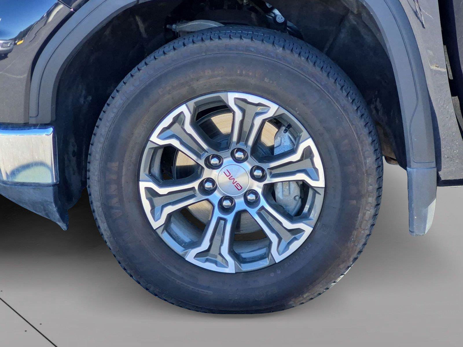 Used 2026 GMC Sierra 1500 SLT AWD/4WD image 33