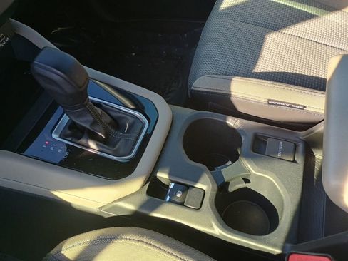 Certified 2025 Subaru Forester Premium image 31