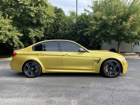 Used 2017 BMW M3 RWD image 10
