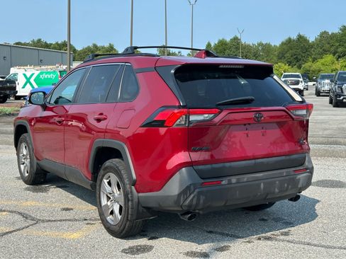 Used 2024 Toyota RAV4 XLE AWD/4WD image 7