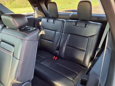 Used 2025 Ford Explorer ST-Line w/ ST-Line Street Pack AWD/4WD image 75
