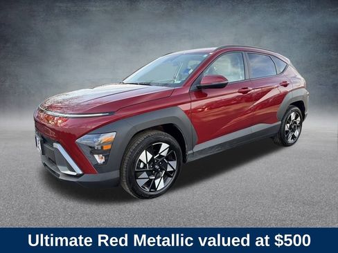 Used 2025 Hyundai Kona SEL image 2