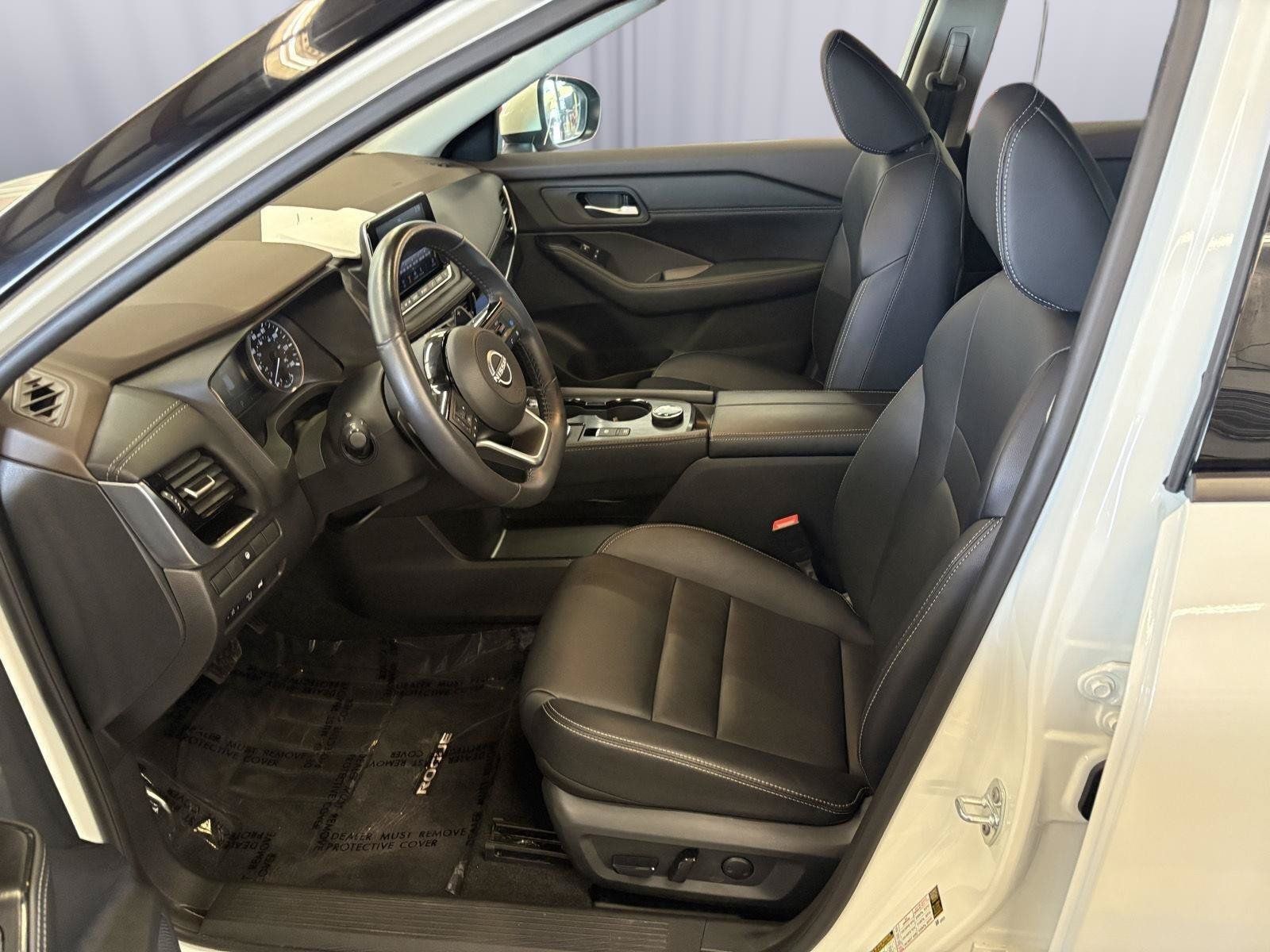 Used 2023 Nissan Rogue SL AWD/4WD image 25