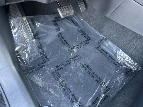 Certified 2026 Toyota Corolla Cross XLE w/ Convenience Package image 17