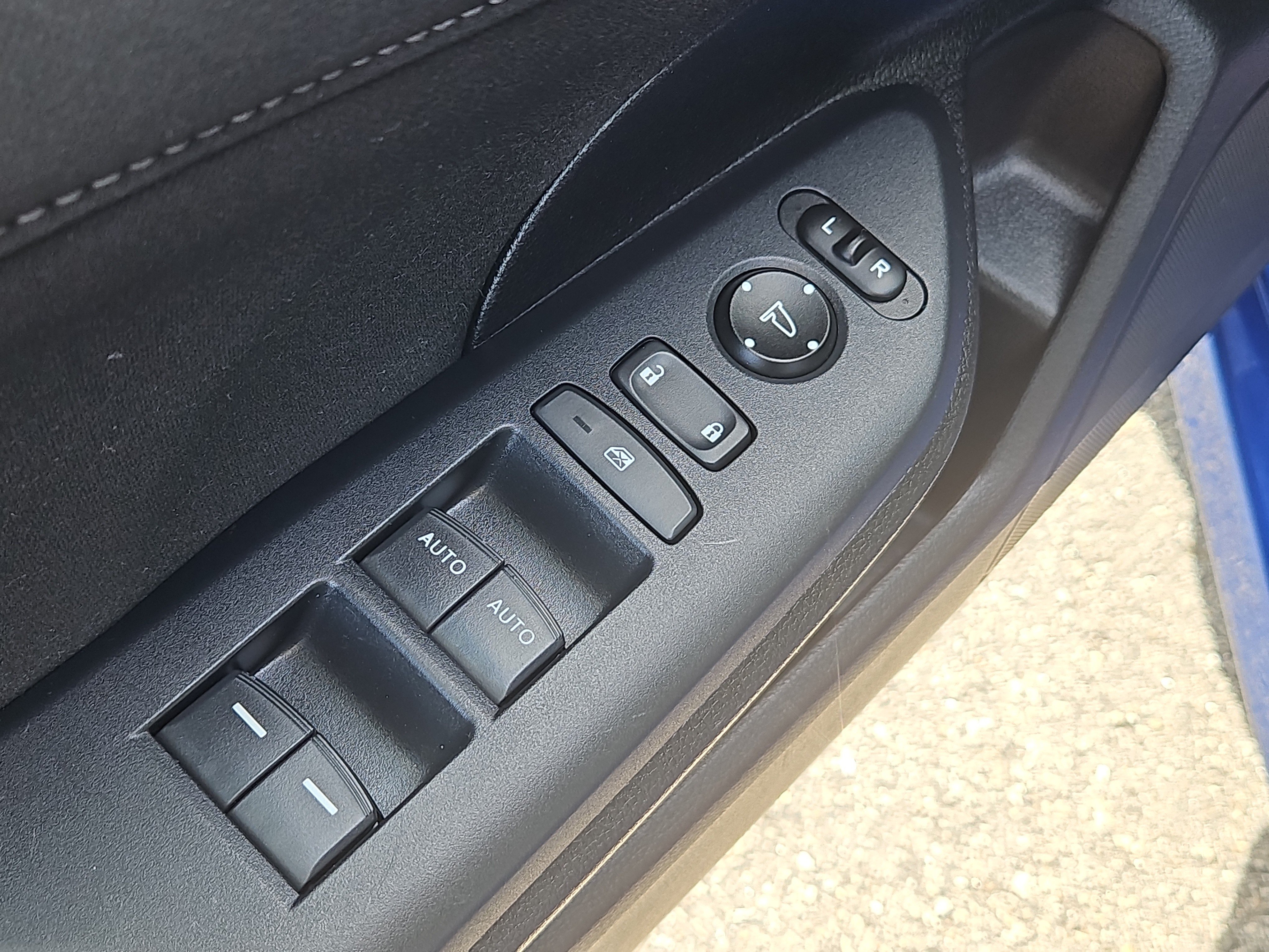Used 2019 Honda Civic EX image 16