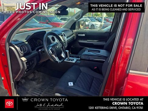 Used 2021 Toyota Tundra SR5 w/ SR5 Upgrade Package image 3