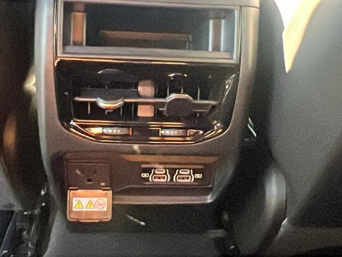 New 2025 Jeep Grand Cherokee Altitude w/ Trailer Tow Package image 19