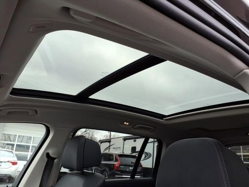 Used 2020 BMW X7 xDrive40i w/ Cold Weather Package image 11