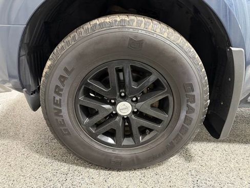 Used 2016 Nissan Frontier SV w/ SV Value Truck Package AWD/4WD image 25