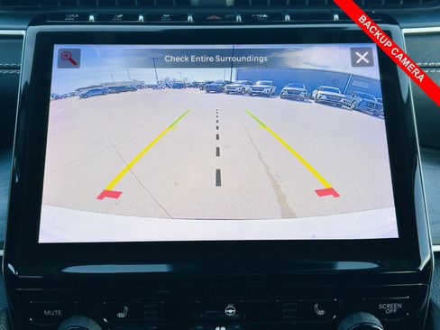 Used 2023 Jeep Grand Cherokee L Limited w/ Black Appearance Package image 13