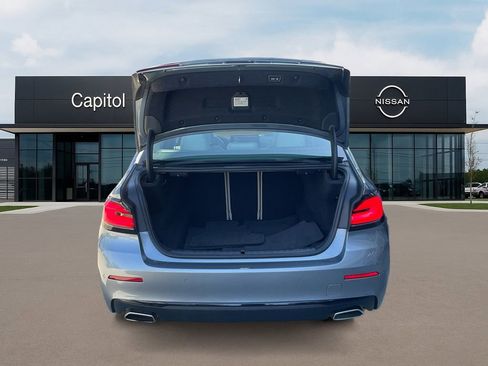 Used 2022 BMW 530i w/ Premium Package image 10