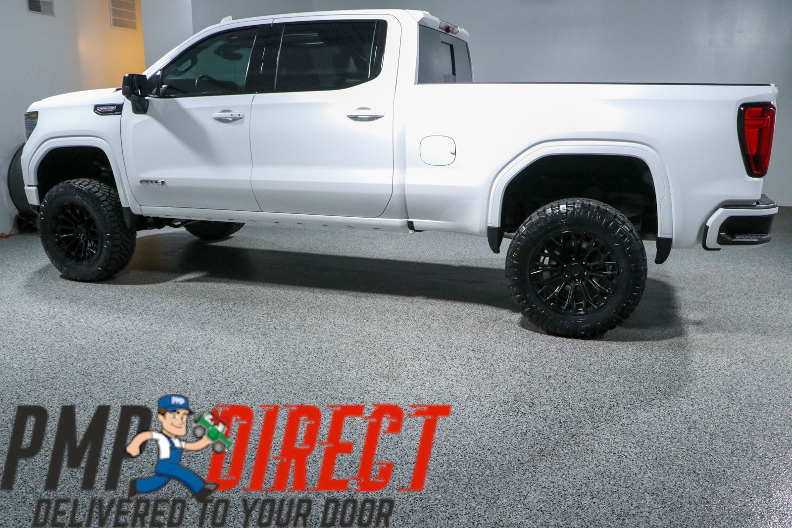 Used 2024 GMC Sierra 1500 AT4 w/ Technology Package AWD/4WD image 10