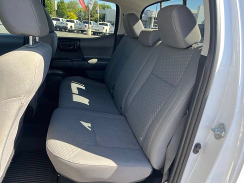 Used 2022 Toyota Tacoma SR AWD/4WD image 23