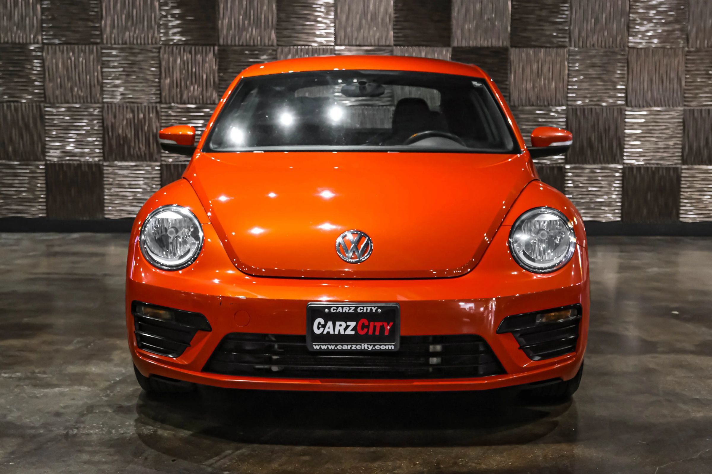 Used 2019 Volkswagen Beetle 2.0T S FWD image 5