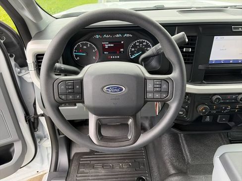 New 2026 Ford F550 4x4 Supercab Super Duty image 10