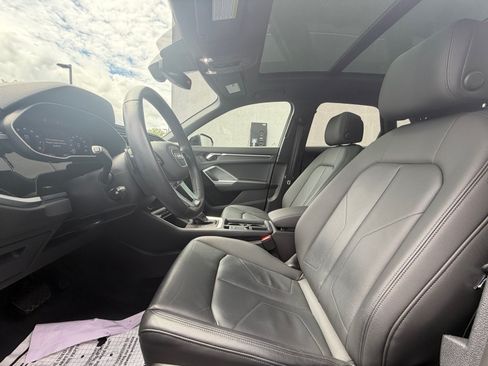 Used 2021 Audi Q3 2.0T Premium w/ Convenience Package AWD/4WD image 5