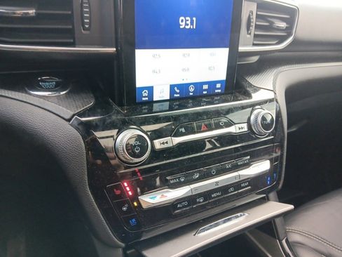 Used 2022 Ford Explorer ST w/ ST Street Pack image 40