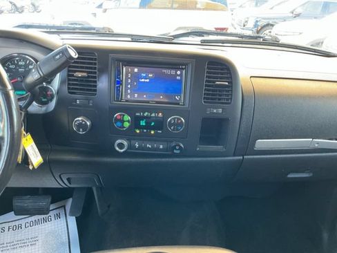 Used 2010 Chevrolet Silverado 1500 LT w/ Power Pack Plus AWD/4WD image 17