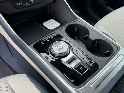 New 2026 Kia Carnival EX FWD image 20