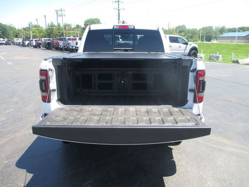 Used 2023 RAM 1500 Laramie AWD/4WD image 9