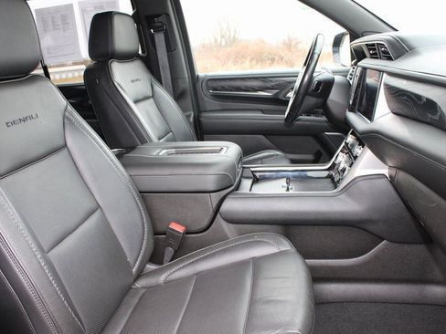Used 2021 GMC Yukon Denali image 18