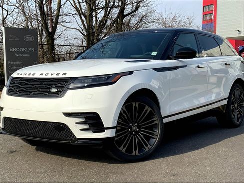 New 2026 Land Rover Range Rover Velar Dynamic SE image 1