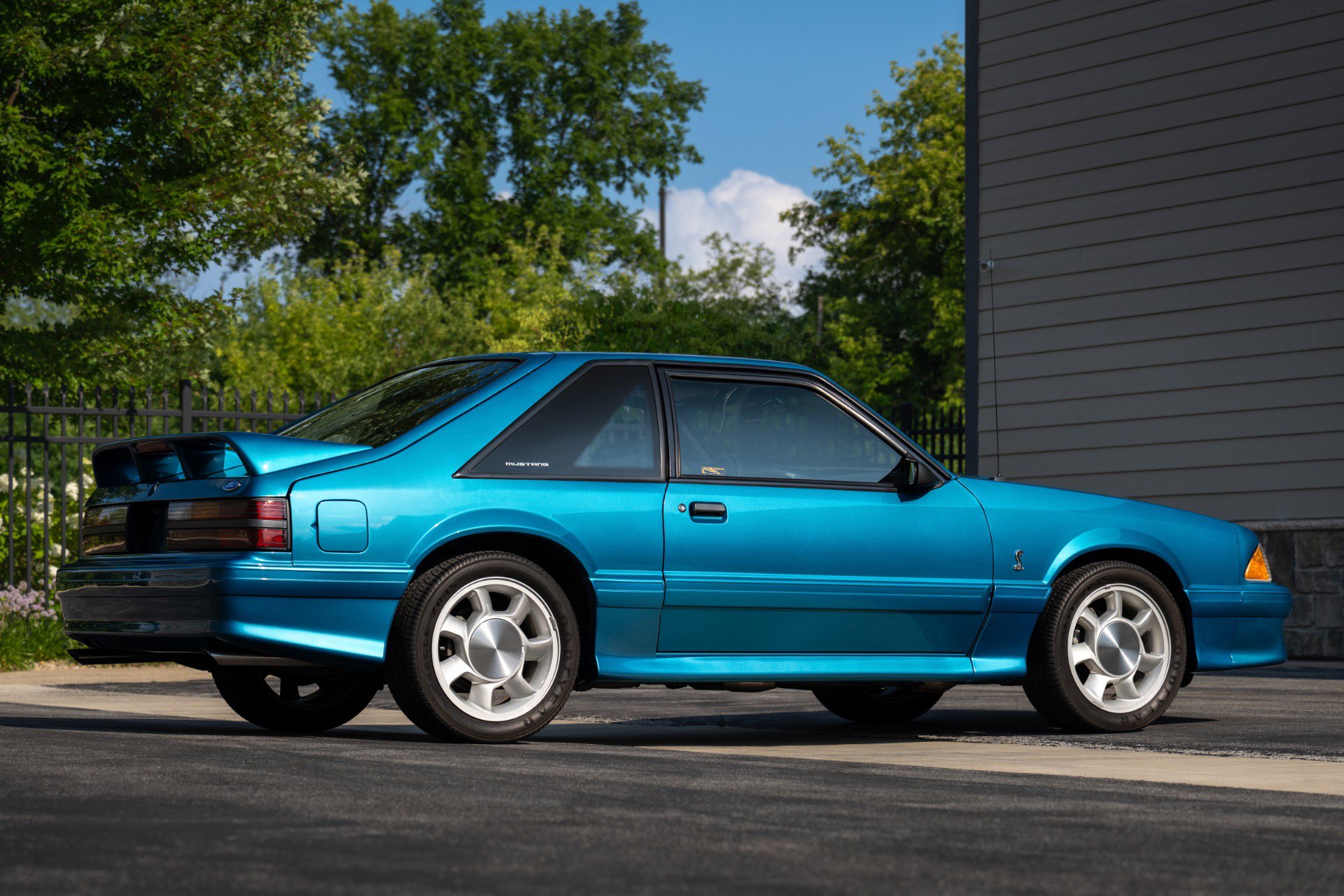 Used 1993 Ford Mustang Cobra RWD image 10