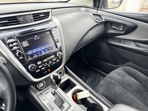 Used 2021 Nissan Murano SV image 23