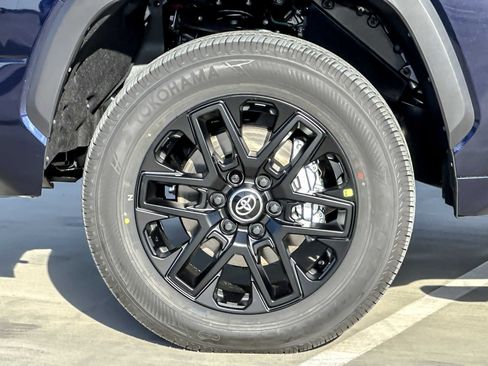 New 2025 Toyota Tundra Limited AWD/4WD image 24