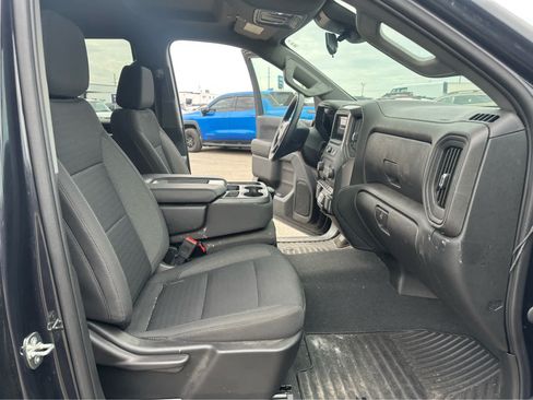 Used 2023 Chevrolet Silverado 1500 Custom AWD/4WD image 18