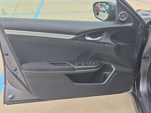 Used 2021 Honda Civic EX image 12