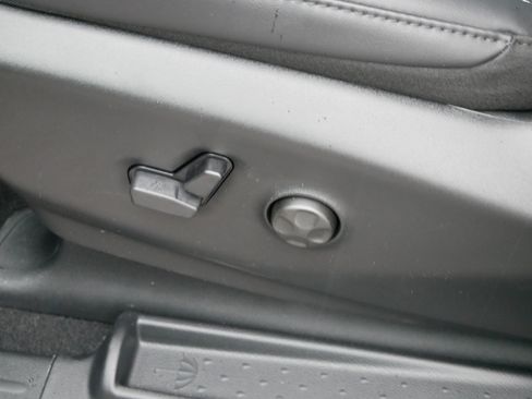 New 2026 Chrysler Pacifica Select image 13