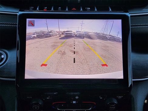 Used 2023 Jeep Grand Cherokee L Limited image 17