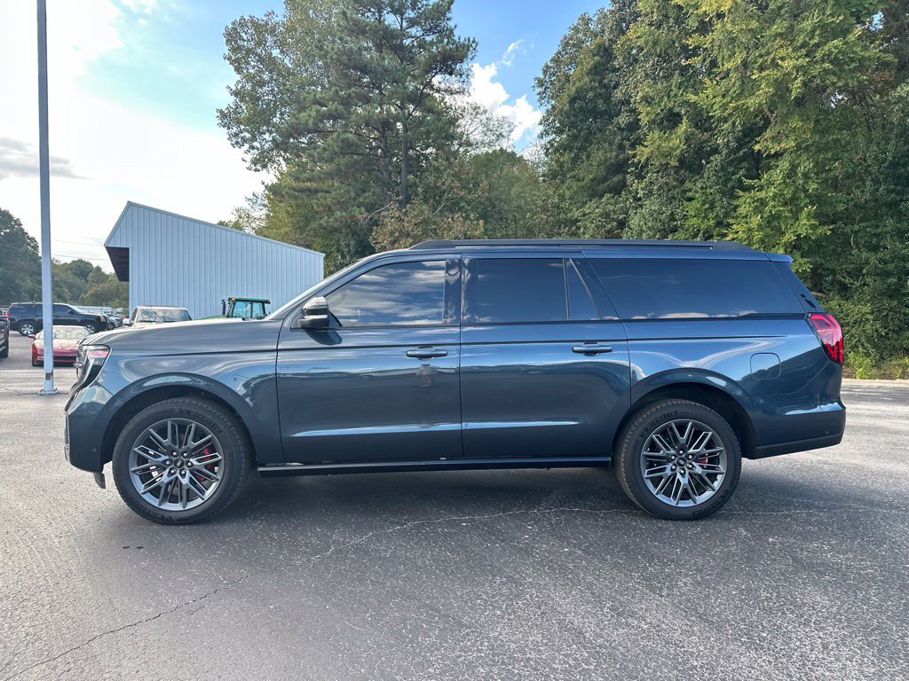 Used 2025 Ford Expedition Max Platinum w/ Stealth Performance Package AWD/4WD image 6