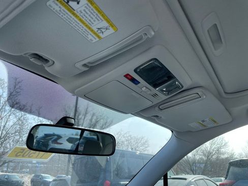 Used 2018 Subaru Forester 2.5i Premium w/ All-Weather Package image 22