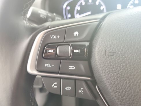 Used 2018 Honda Accord EX-L image 25