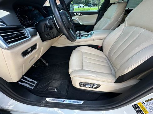 Used 2022 BMW X6 xDrive40i w/ Executive Package AWD/4WD image 19