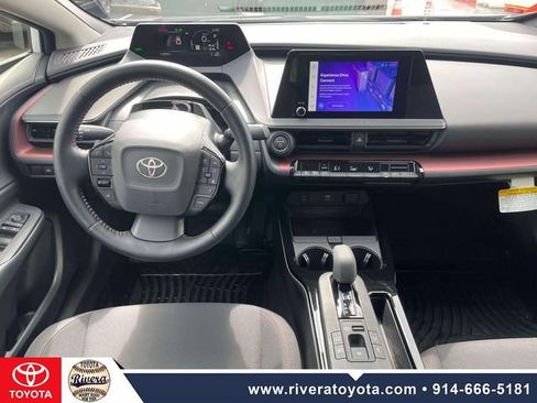 Used 2024 Toyota Prius Prime FWD image 14