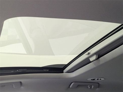 Used 2023 GMC Acadia AT4 w/ Technology Package image 13