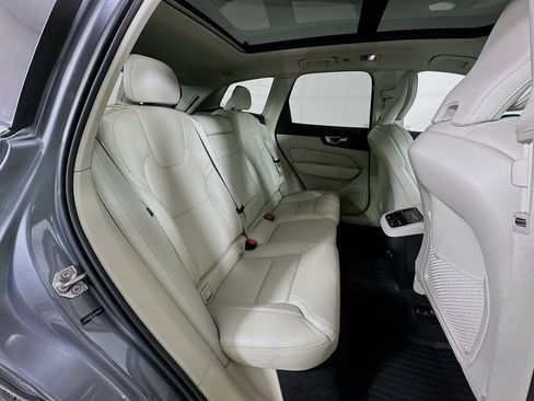 Used 2019 Volvo XC60 T6 Inscription w/ Protection Package Premier image 33