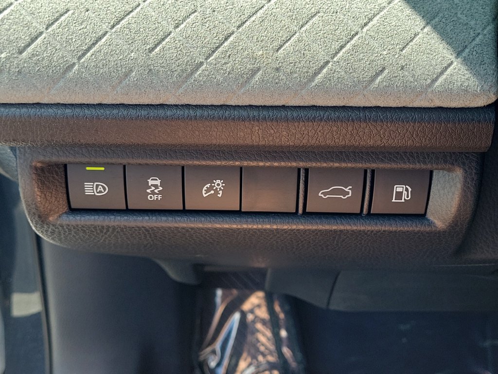 Used 2025 Toyota Camry XLE FWD image 26