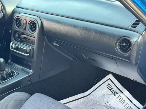 Used 1990 MAZDA MX-5 Miata RWD image 27