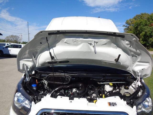 Used 2025 Ford Transit 350 XLT RWD image 27
